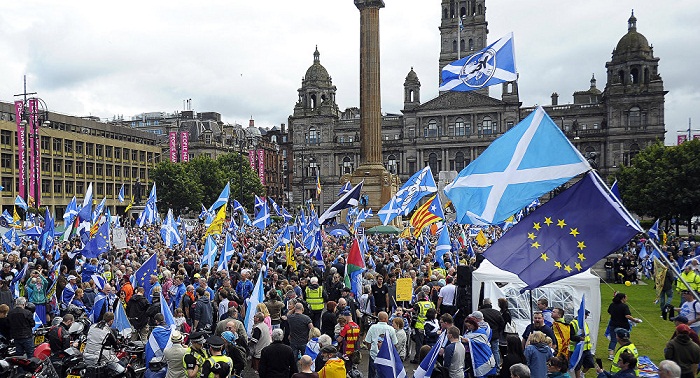 Up to 3,000 Scottish activists rally for Independence in Glasgow after Brexit